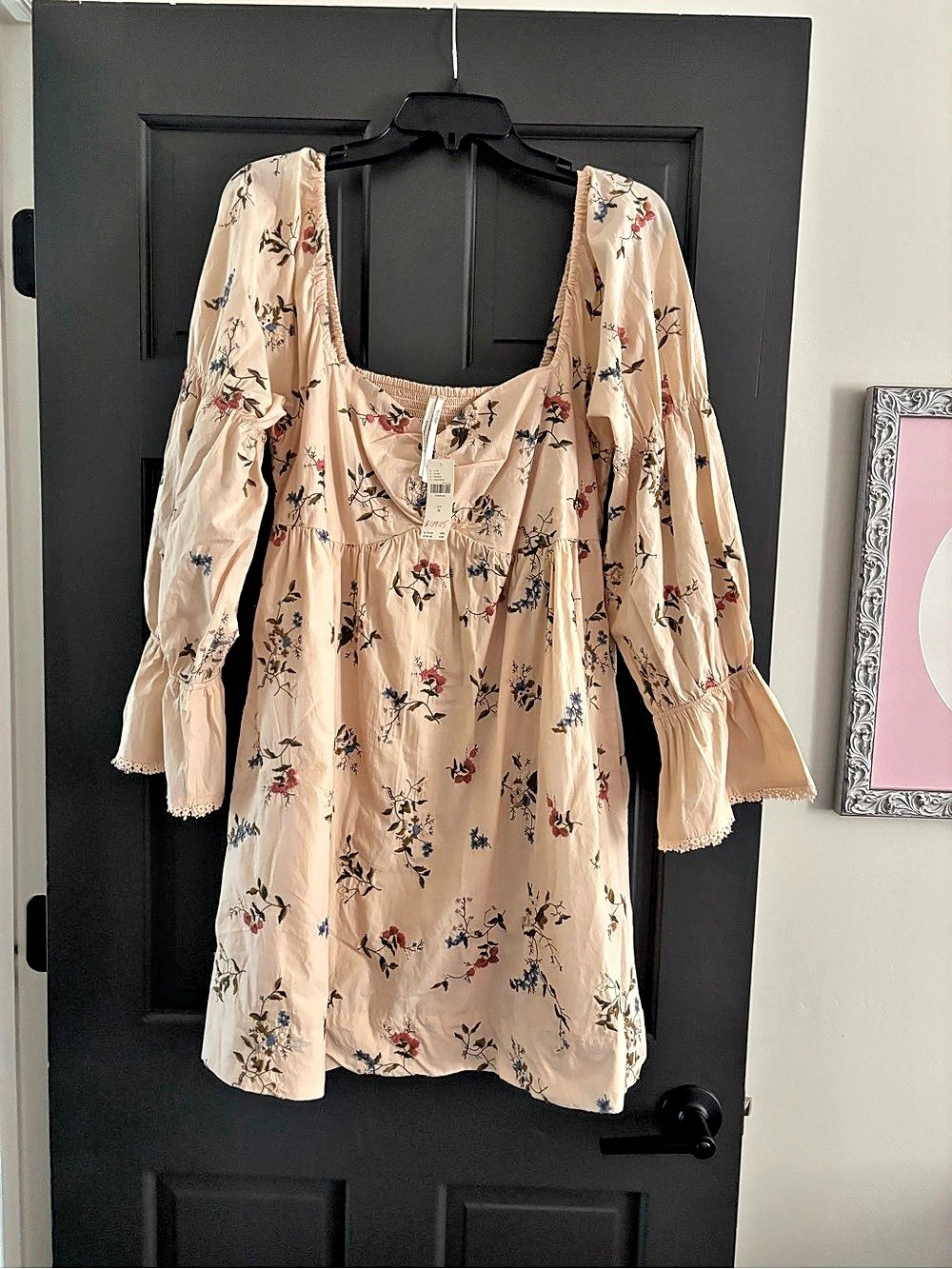 Anthropologie Floral Blouse in Pink Size Medium NWT